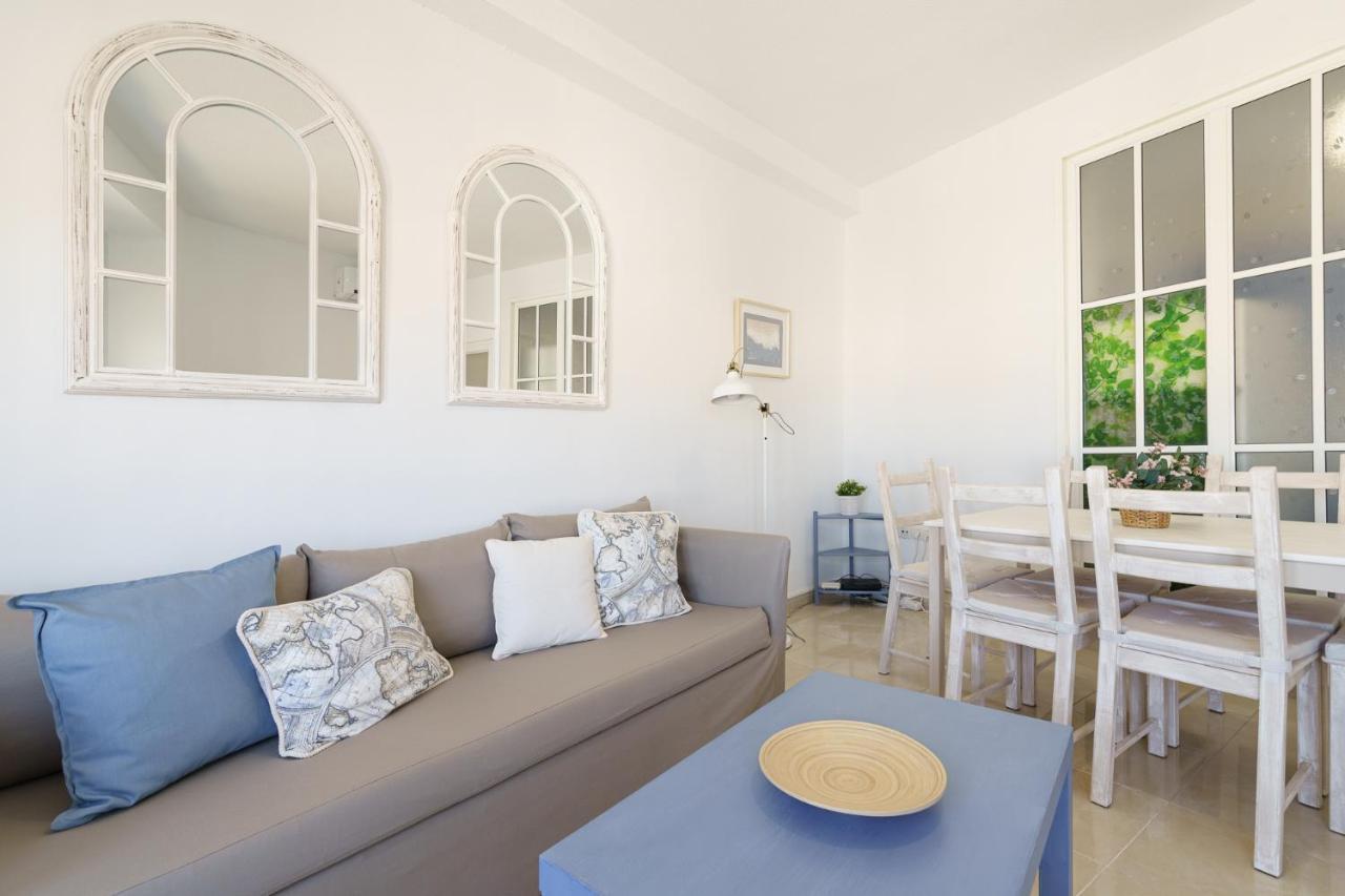 Maisuit Apartment Malaga City Center Buitenkant foto