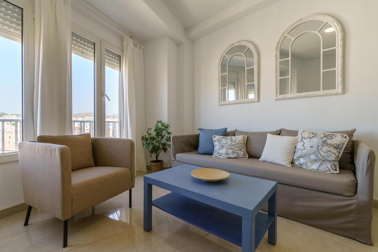 Maisuit Apartment Malaga City Center Buitenkant foto