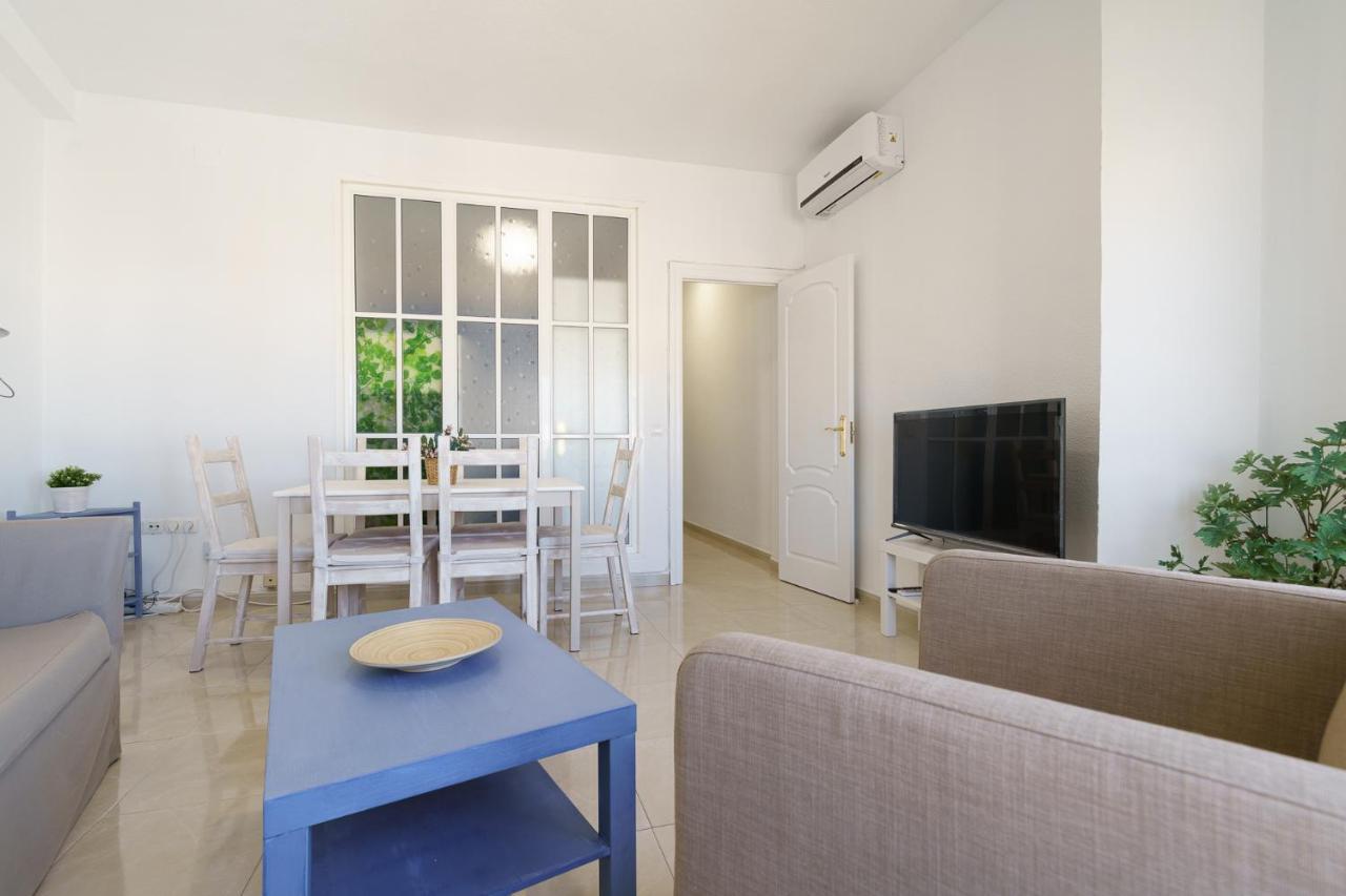Maisuit Apartment Malaga City Center Buitenkant foto